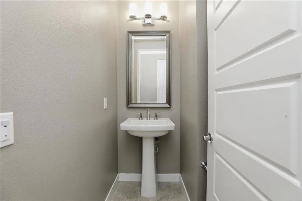 22-Bathroom