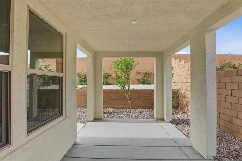 38-Patio