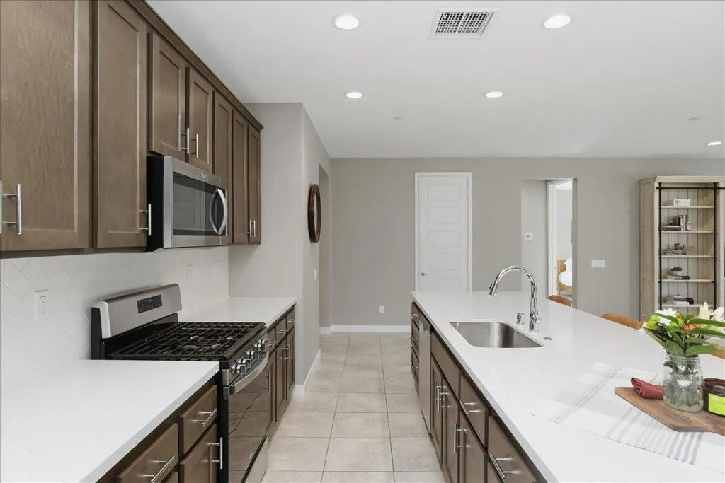 19-Kitchen