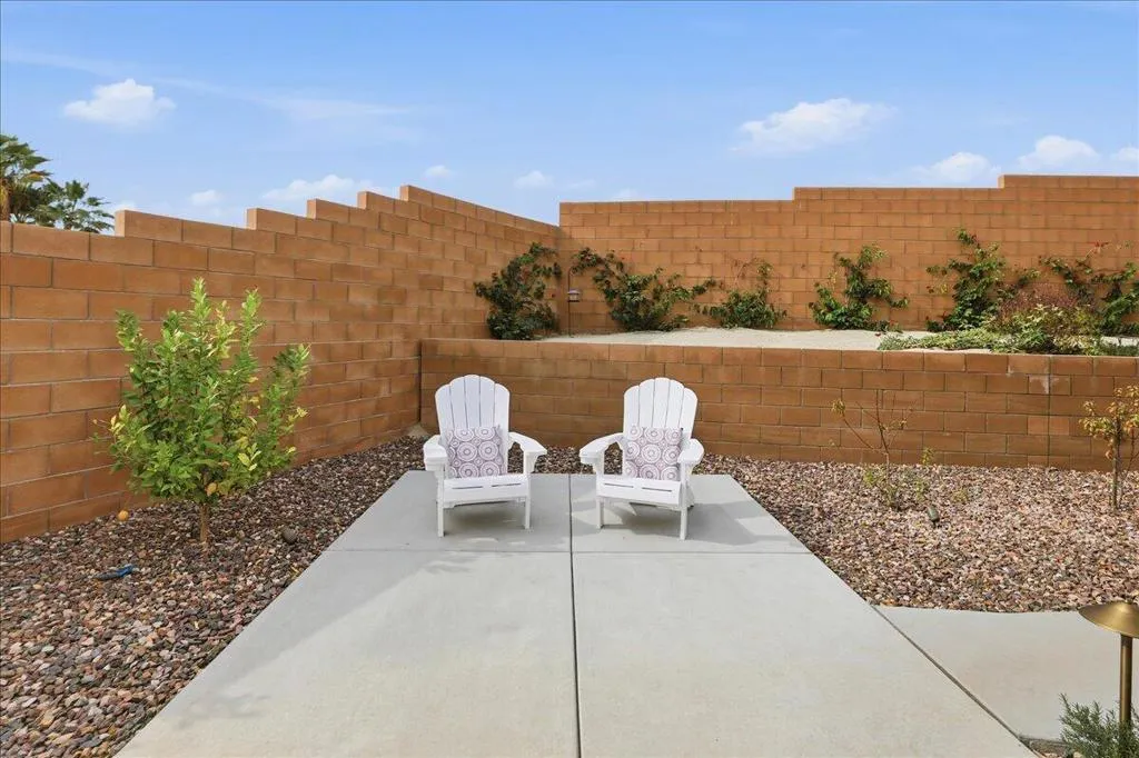 41-Backyard