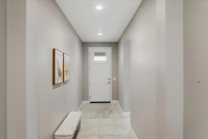 08-Entry