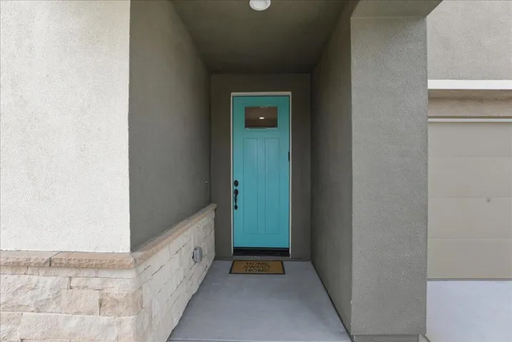 07-Front Entry