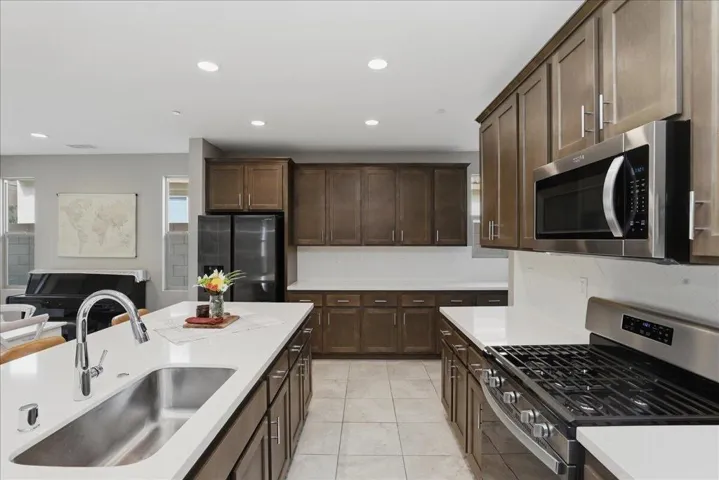 20-Kitchen