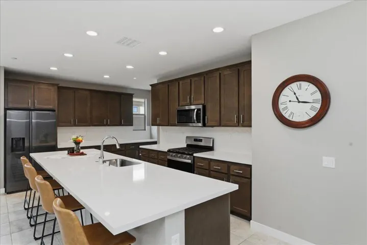 17-Kitchen