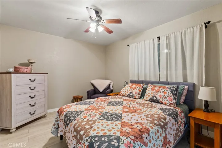 1040 Jackalope Avenue, Joshua Tree, California 92252