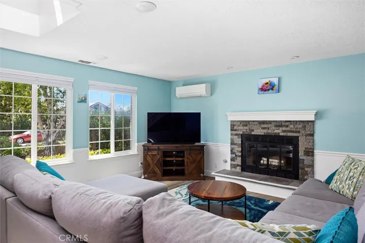 32 Las Praderas, San Luis Obispo, California 93401