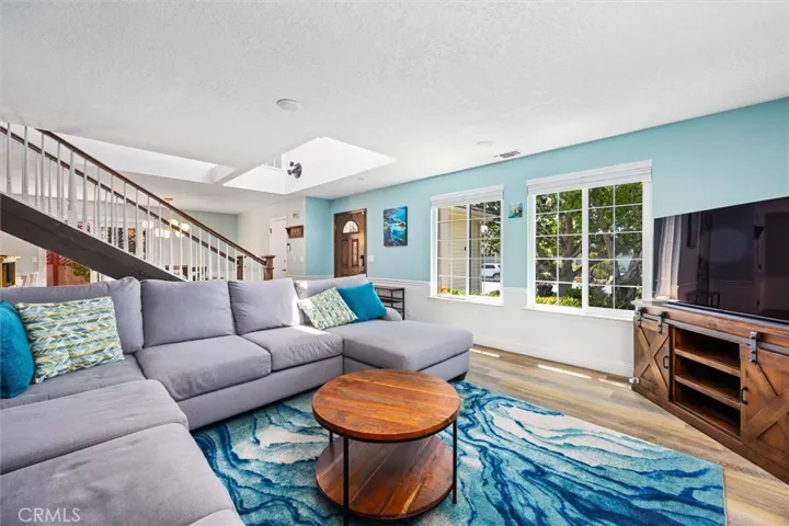 32 Las Praderas, San Luis Obispo, California 93401