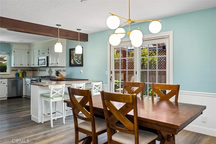 32 Las Praderas, San Luis Obispo, California 93401
