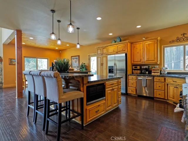 756 Brentwood, Lake Arrowhead, California 92352