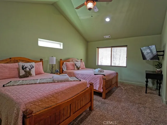 756 Brentwood, Lake Arrowhead, California 92352
