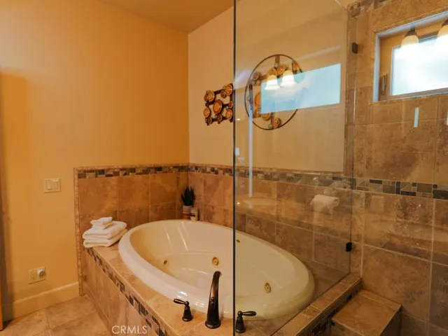 756 Brentwood, Lake Arrowhead, California 92352