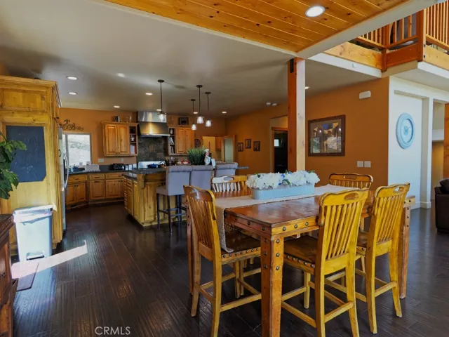 756 Brentwood, Lake Arrowhead, California 92352