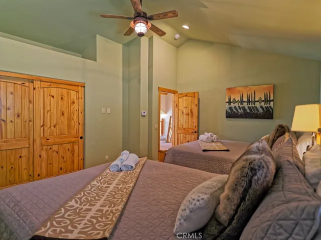 756 Brentwood, Lake Arrowhead, California 92352