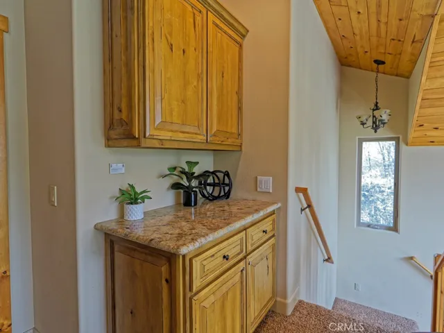 756 Brentwood, Lake Arrowhead, California 92352