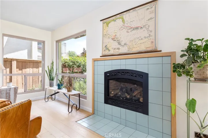 1237 Vista Del Lago, San Luis Obispo, California 93405