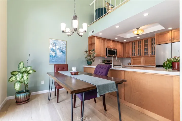 1237 Vista Del Lago, San Luis Obispo, California 93405