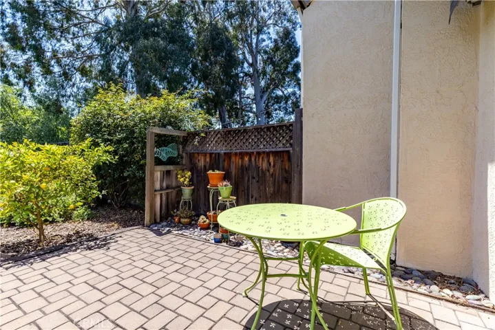 1237 Vista Del Lago, San Luis Obispo, California 93405