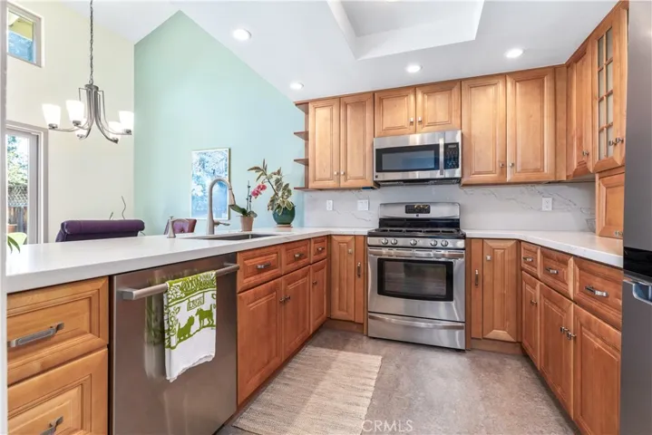 1237 Vista Del Lago, San Luis Obispo, California 93405
