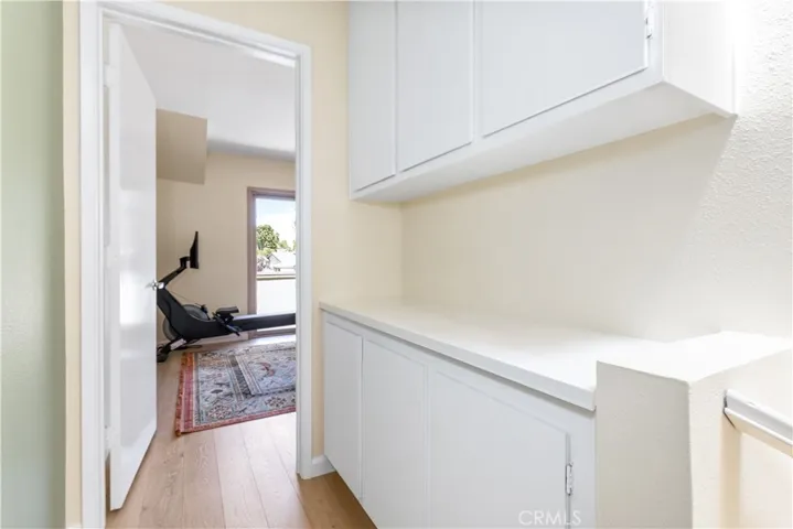 1237 Vista Del Lago, San Luis Obispo, California 93405