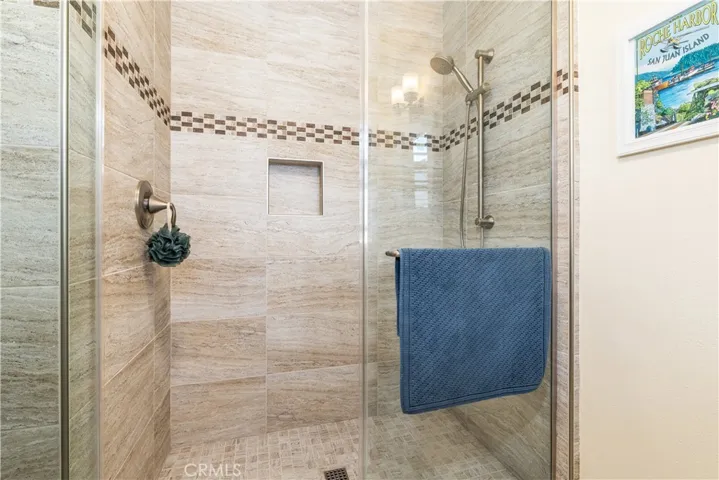 1237 Vista Del Lago, San Luis Obispo, California 93405