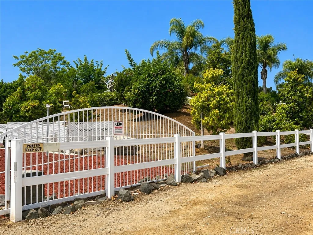 right side front automatic gate