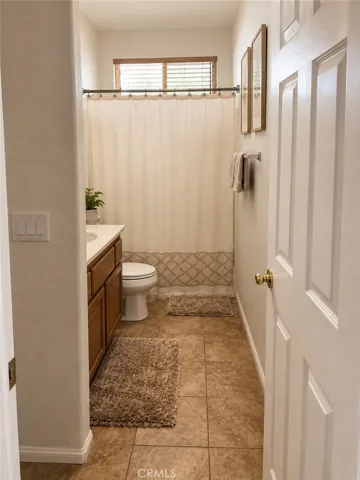 jack and Hill Bathroom
