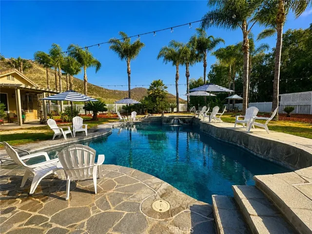 pool at day time