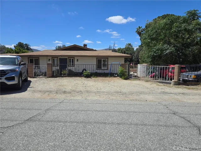 530 Gilman W, Banning, California 92220