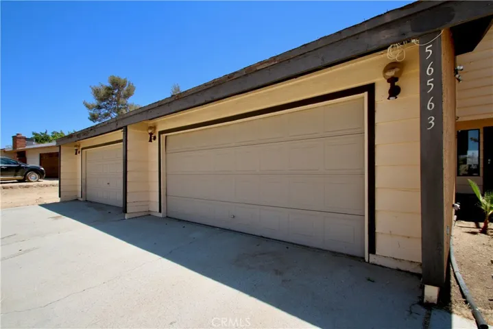 56563 Golden Bee, Yucca Valley, California 92284