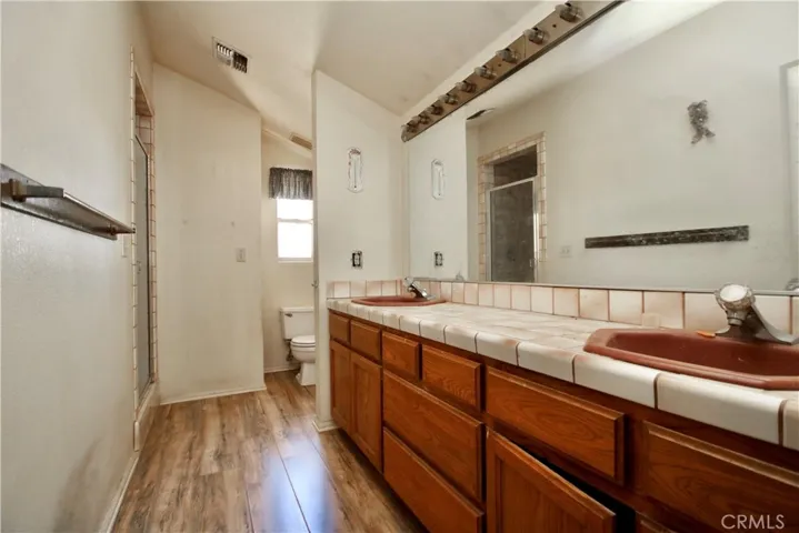 56563 Golden Bee, Yucca Valley, California 92284