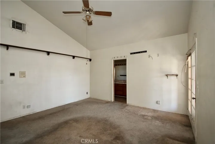 56563 Golden Bee, Yucca Valley, California 92284
