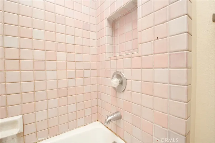 56563 Golden Bee, Yucca Valley, California 92284
