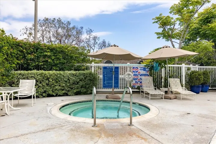 121 Santa Rosa Ct. W, Laguna Beach, California 92651