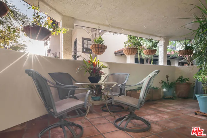 4445 Antigua Way, Oxnard, California 93035
