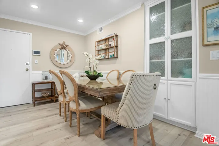 4445 Antigua Way, Oxnard, California 93035