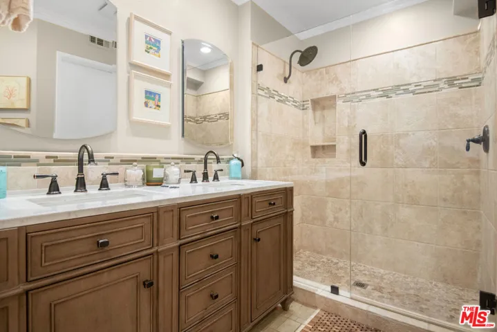 4445 Antigua Way, Oxnard, California 93035