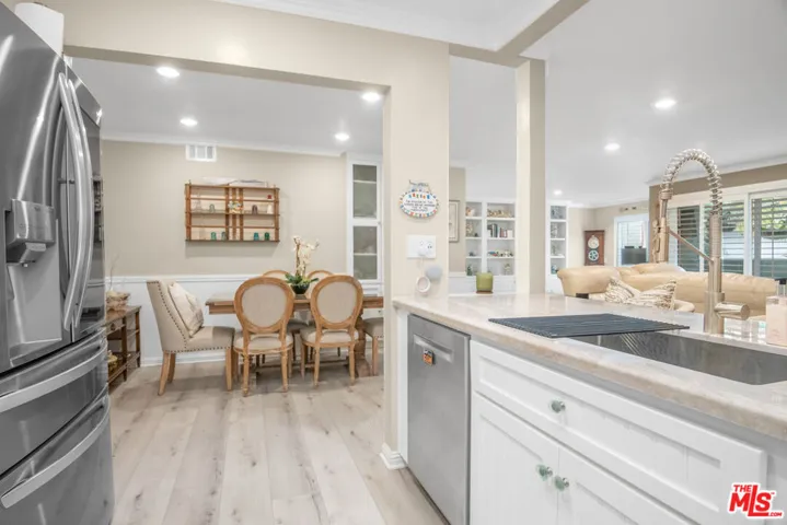 4445 Antigua Way, Oxnard, California 93035