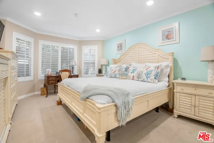 4445 Antigua Way, Oxnard, California 93035