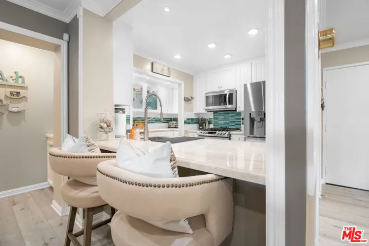 4445 Antigua Way, Oxnard, California 93035