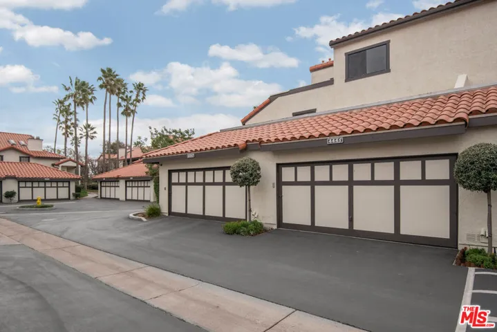 4445 Antigua Way, Oxnard, California 93035