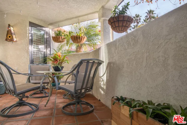 4445 Antigua Way, Oxnard, California 93035