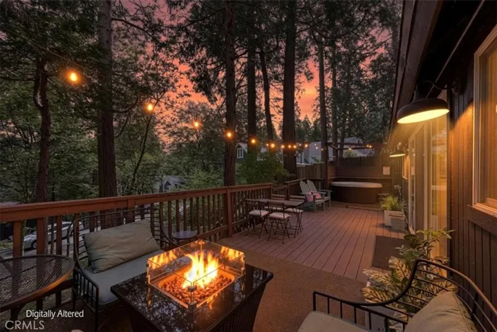Deck with Twilight feature