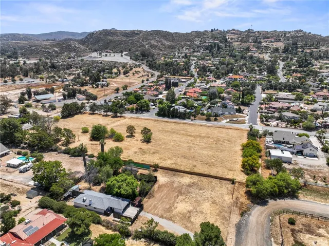 27186 Sesame, Hemet, California 92544