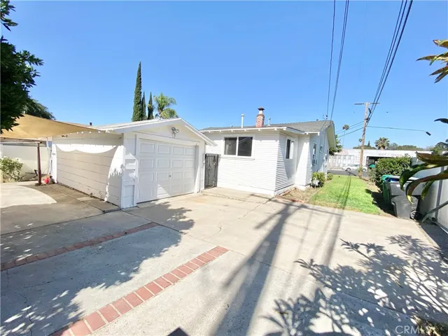 412 E Grand Boulevard, Corona, California 92879