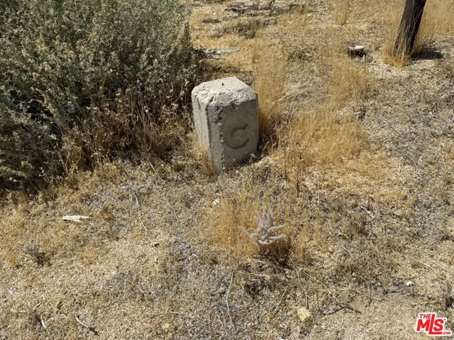 401 Sterling Road A, Inyokern, California 93527