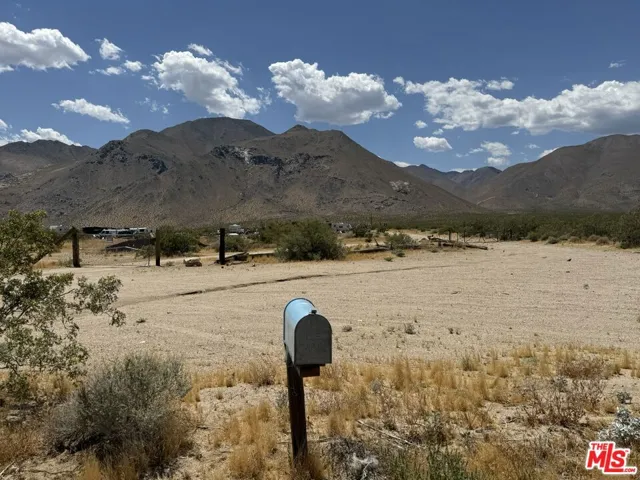 401 Sterling Road A, Inyokern, California 93527