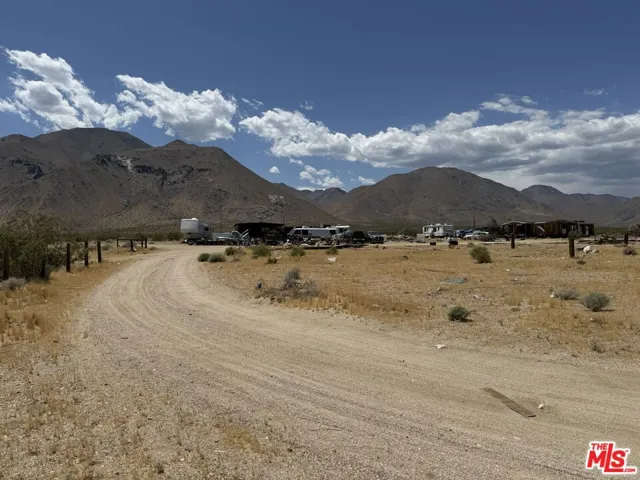 401 Sterling Road A, Inyokern, California 93527