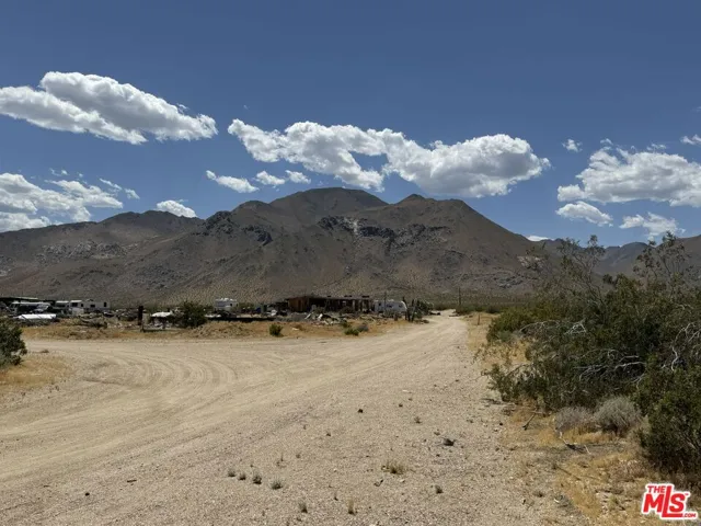 401 Sterling Road A, Inyokern, California 93527