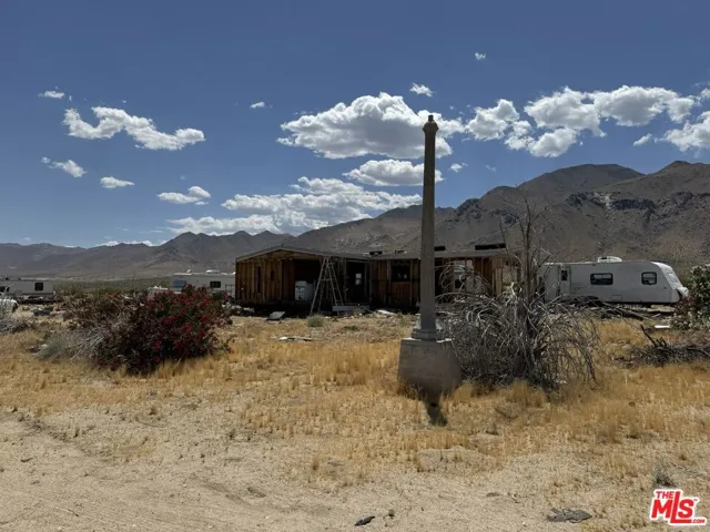401 Sterling Road A, Inyokern, California 93527