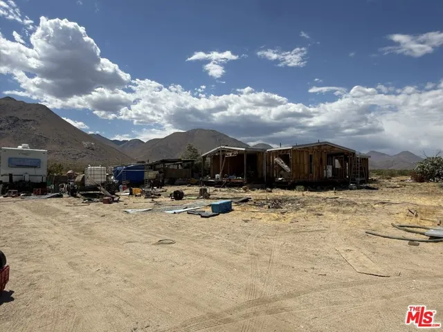 401 Sterling Road A, Inyokern, California 93527